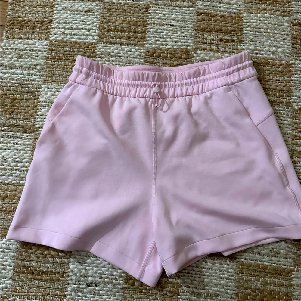 lululemon softstream shorts